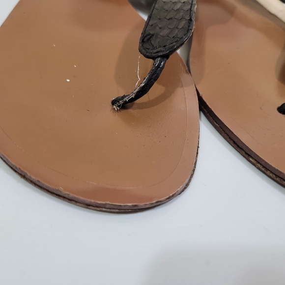 Michael Kors Slippers - Picture 5 of 7
